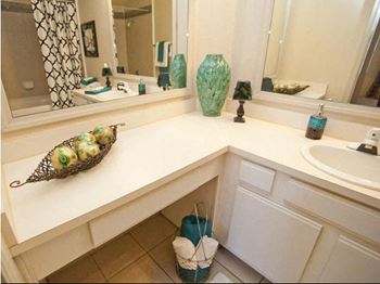 His & hers bathroom layout available